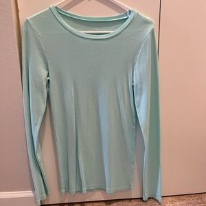 JCrew Perfect Fit Long Sleeve, Medium, Light Blue